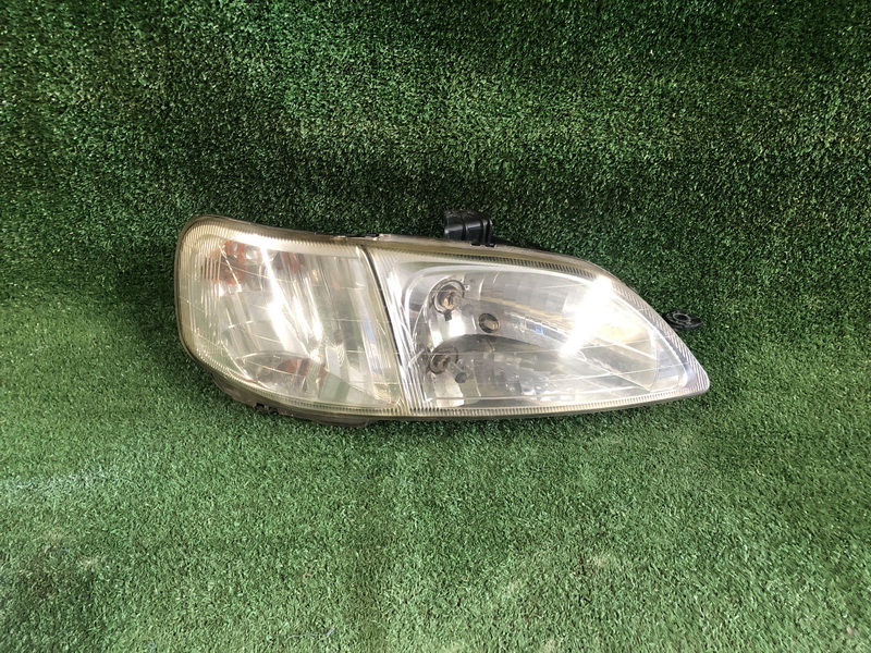 ไฟหน้า R แตกลายงา Honda City Type Z 1999-2003