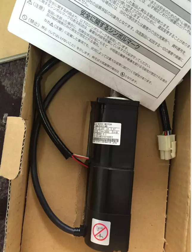 SGM-01A314B YASKAWA SERVO MOTOR