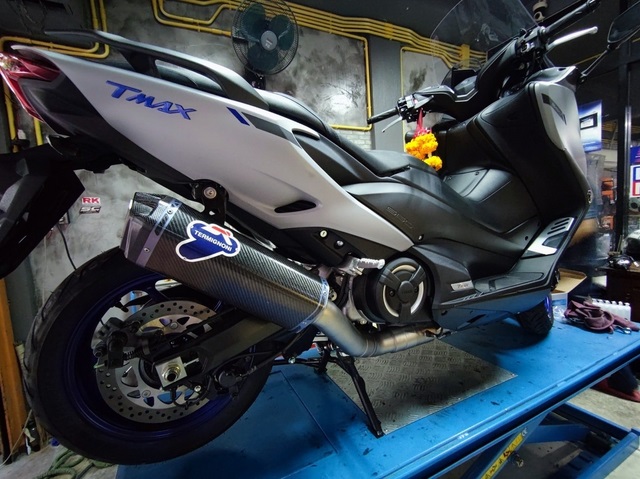 ท่อ Termignoni full system สำหรับ Tmax 560 / 530 2017+ (For Exhibition only)