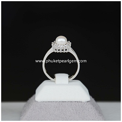 Silver Pearl Ring