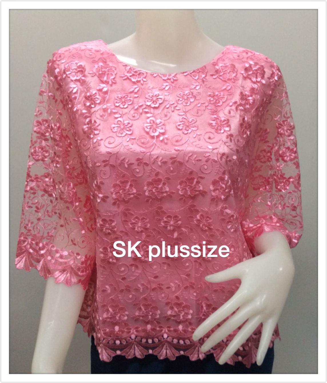 เสื้อลูกไม้บุหงา สีชมพู แขน 3 ส่วน รอบอก 38 นิ้ว