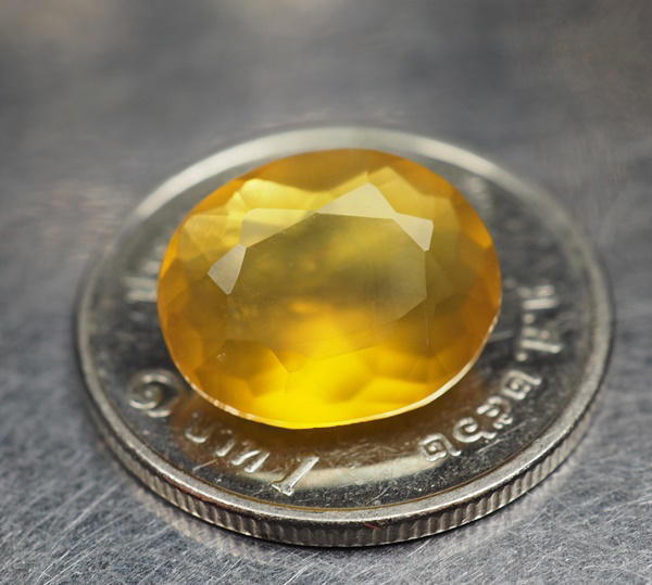 โอปอลสีเหลือง (Yellow Opal) 2.95 กะรัต