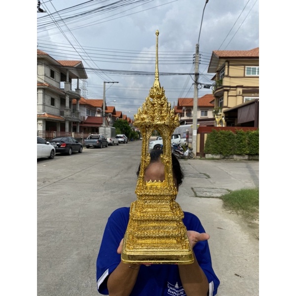 บุกษก วิหารทองคำ ปิดทองเค สูง22นิ้ว วิหารทองคำ เหมาะสำหรับใส่พระธาตุหรือวางพระองค์เล็ก