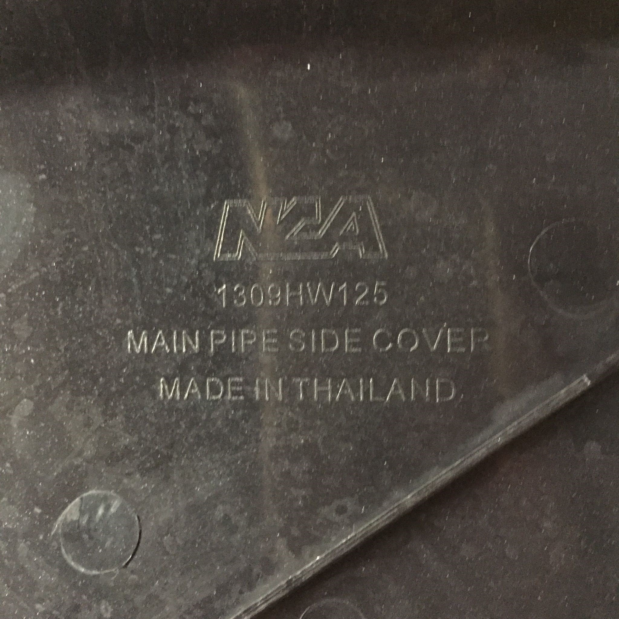 คอนโซลข้าง (บังลมใน) R/L สีน้ำเงิน B325 สำหรับรุ่น WAVE125 (กุญแจเล็ก รูกลม) อะไหล่เทียบ NCA (นำเจริญ) 1309HW125325 รหัสเทียบ : ซ้าย64450-KPH-900ZG/ขวา64400-KPH-900ZG