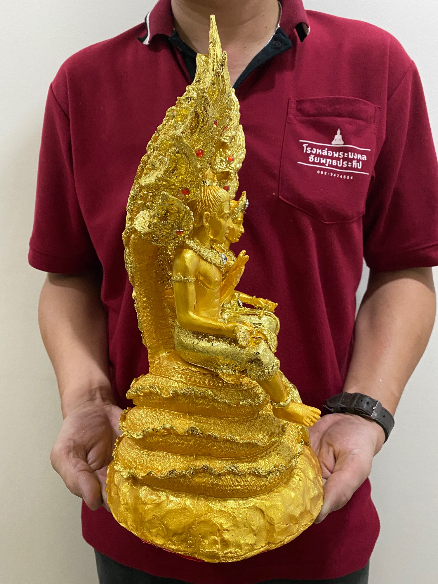 ปู่ศรีสุทโธย่าศรีประทุมา เเห่งคำชะโนด สูง16นิ้ว กว้าง8.5นิ้ว องค์สีทอง