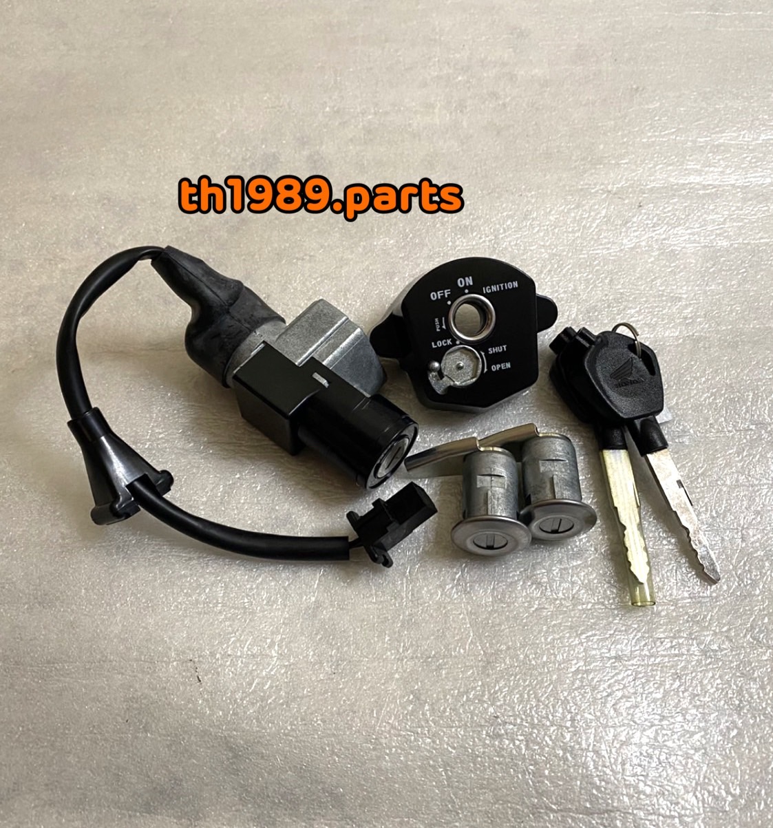 35010-K20-900 ชุดกุญแจทั้งชุด ZOOMER-X 2012-2014 อะไหล่แท้ HONDA