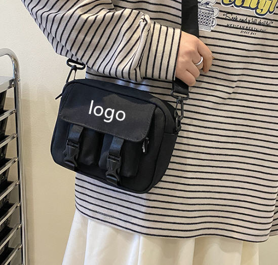 กระเป๋าสะพาย,กระเป๋าใส่ของ,กระเป๋าสำหรับผู้ชาย,กระเป๋าสำหรับผู้หญิง