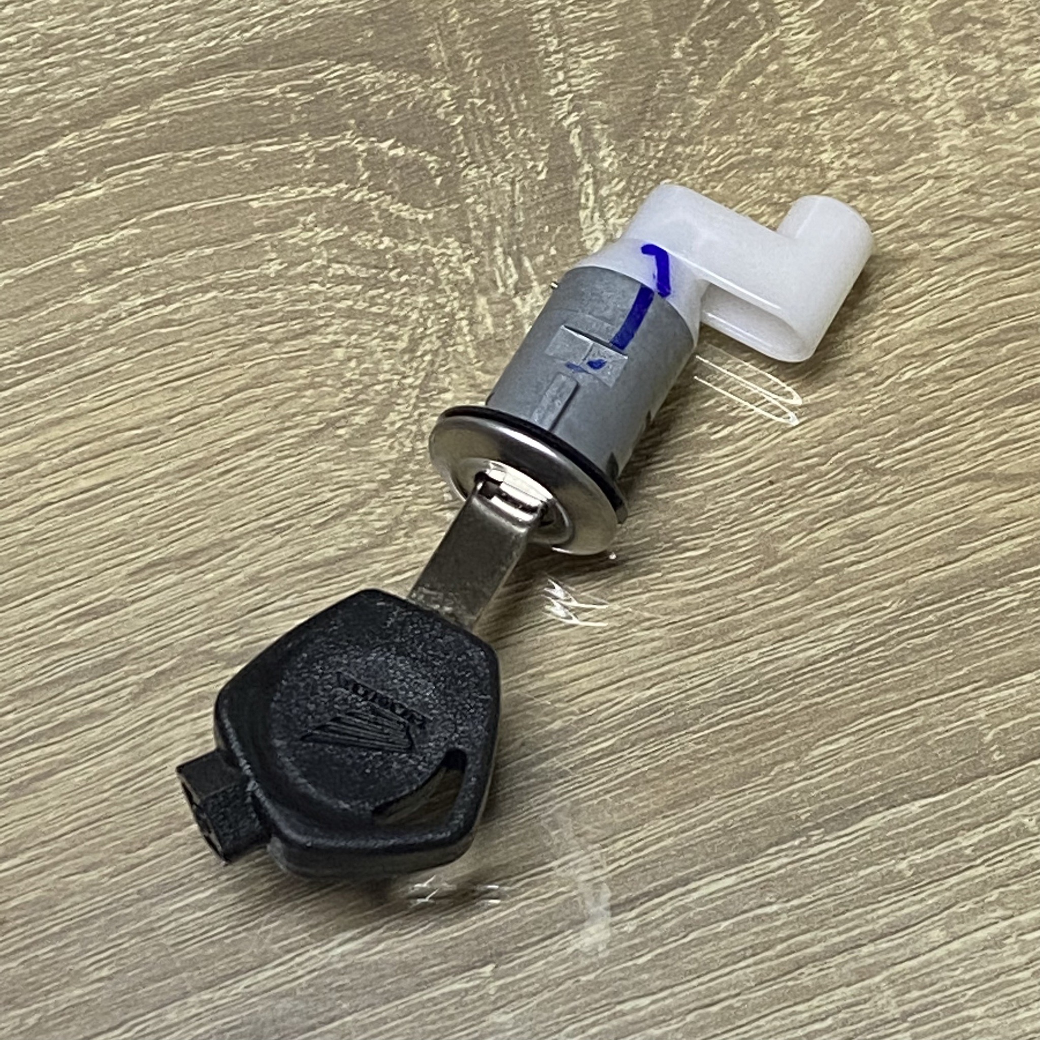 🛑อะไหล่เทียมเทียบแท้ PD000362 77239-K76-T61 กุญแจล๊อคเบาะ SUPER CUB