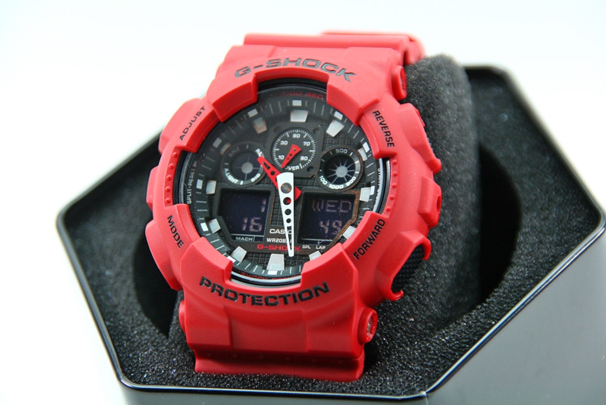 CASIO G-SHOCK นาฬิกาข้อมือ นาฬิกากันน้ำ นาฬิกาของแท้ ประกันศูนย์ CMG 1 ปี รุ่น GA-100B-4A