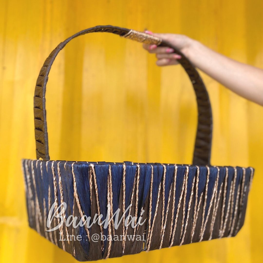 กระเช้า Code-005 VIP โครงเหล็ก ทรงเหลี่ยม