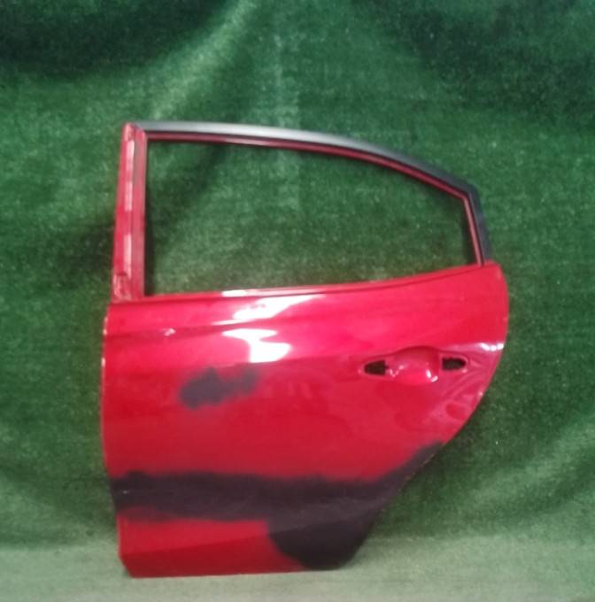 ประตูหลัง L Toyota Yaris 2018-23