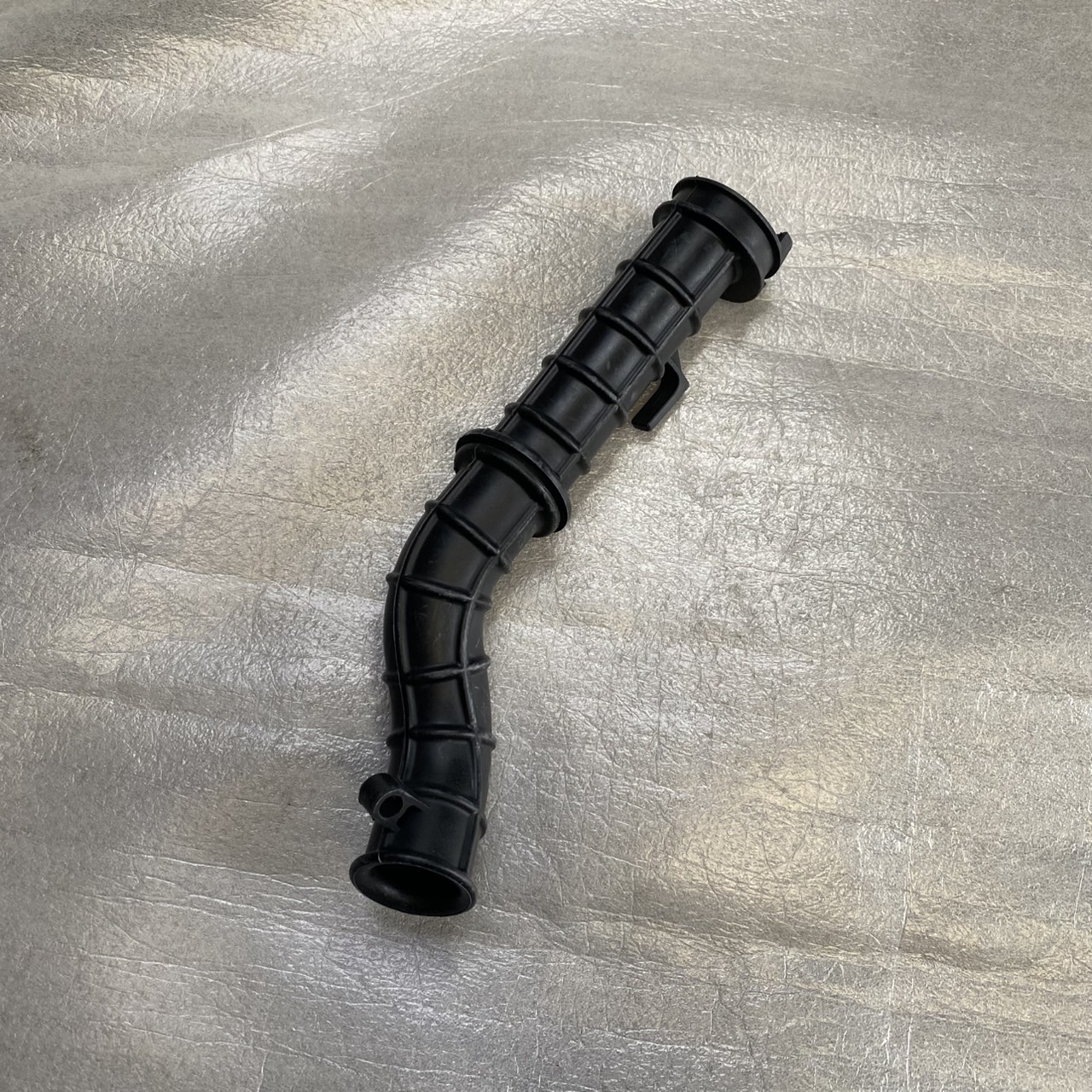 17253-KVB-S50 ท่อยางหม้อกรองอากาศ CLICK110I NEW ปี2011 เท่านั้น อะไหล่แท้ HONDA