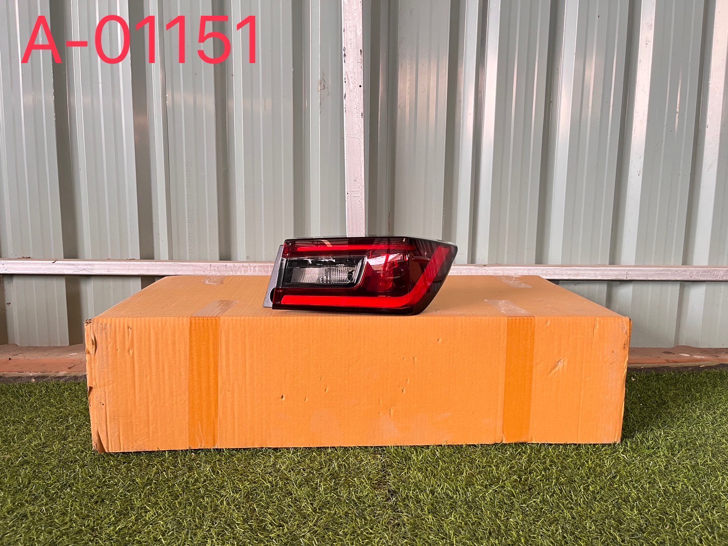 ไฟท้าย R Toyota Yaris Ativ 2022-24 แท้ถอด