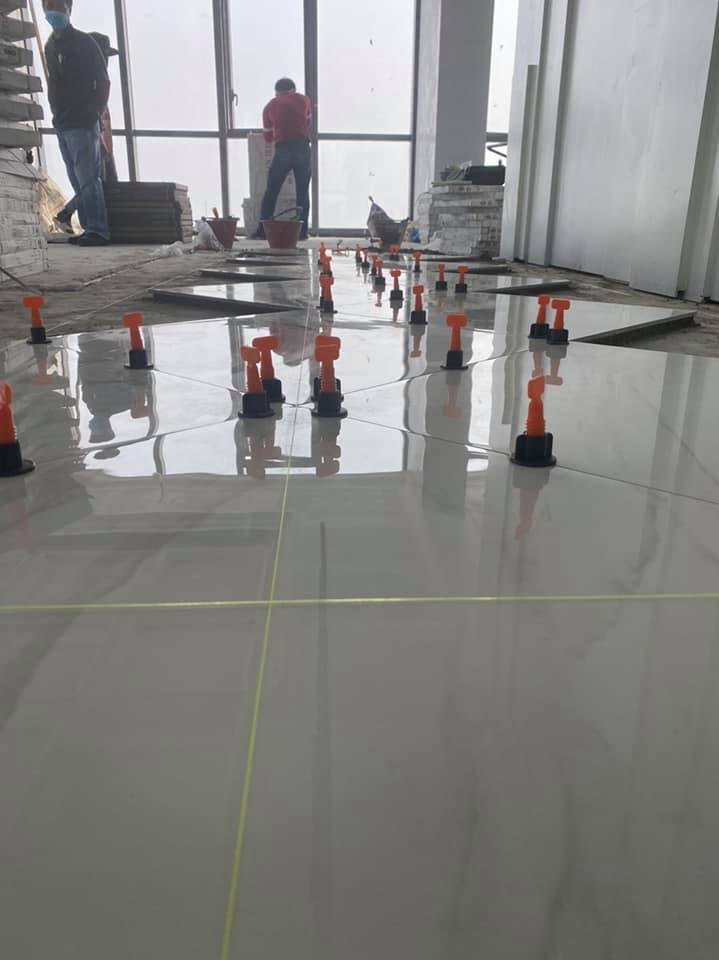 รับเหมาติดตั้ง กระเบี้อง หินอ่อน หินแกรนิต งาน Facade งานตกแต่งทุกชนิด