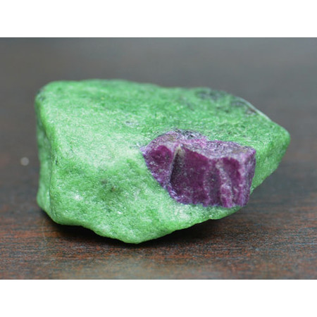 พลอยทับทิมซอยไซต์ (Ruby in Zoisite ) 302 กะรัต