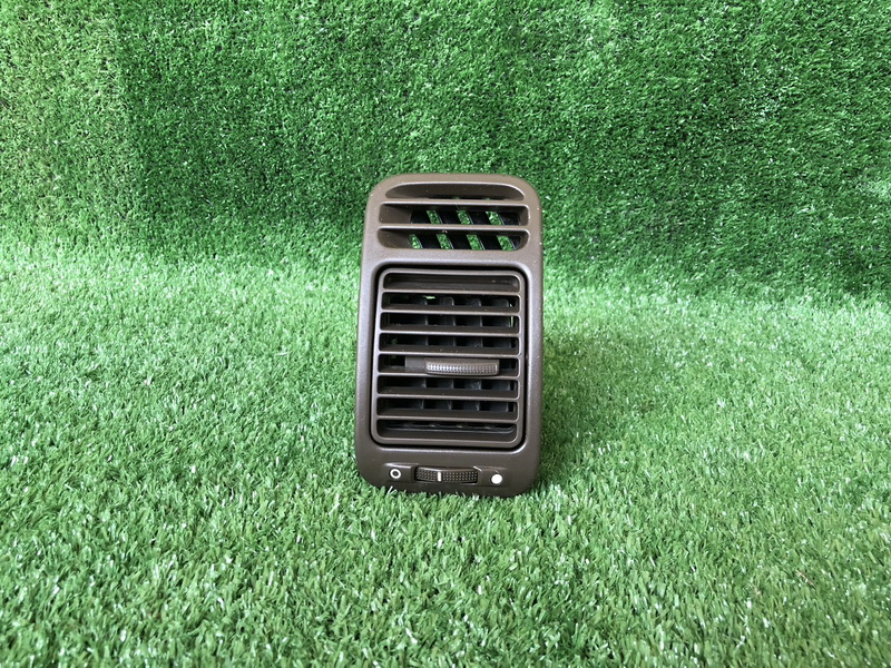ช่องลมแอร์รถยนต์