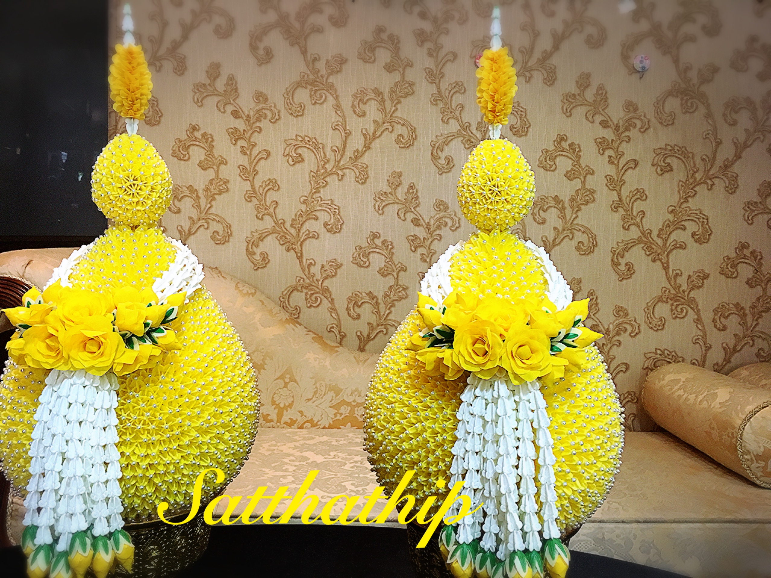 พานพุ่มดอกรักประดิษฐ์ [10"]