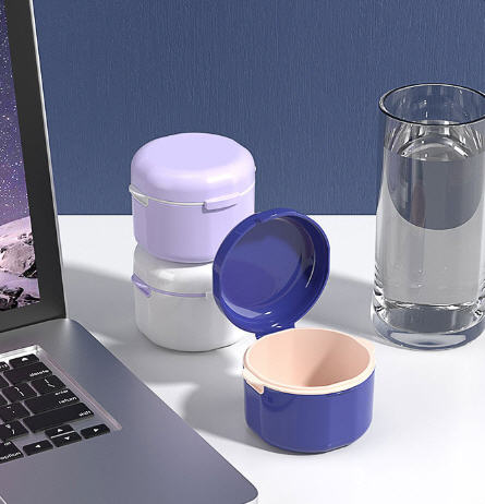 กล่องใส่ฟันปลอม,กล่องเก็บฟันปลอม,กล่องใส่รีเทนเนอร์,กล่องเก็บรีเทนเนอร์,สกรีนโลโก้