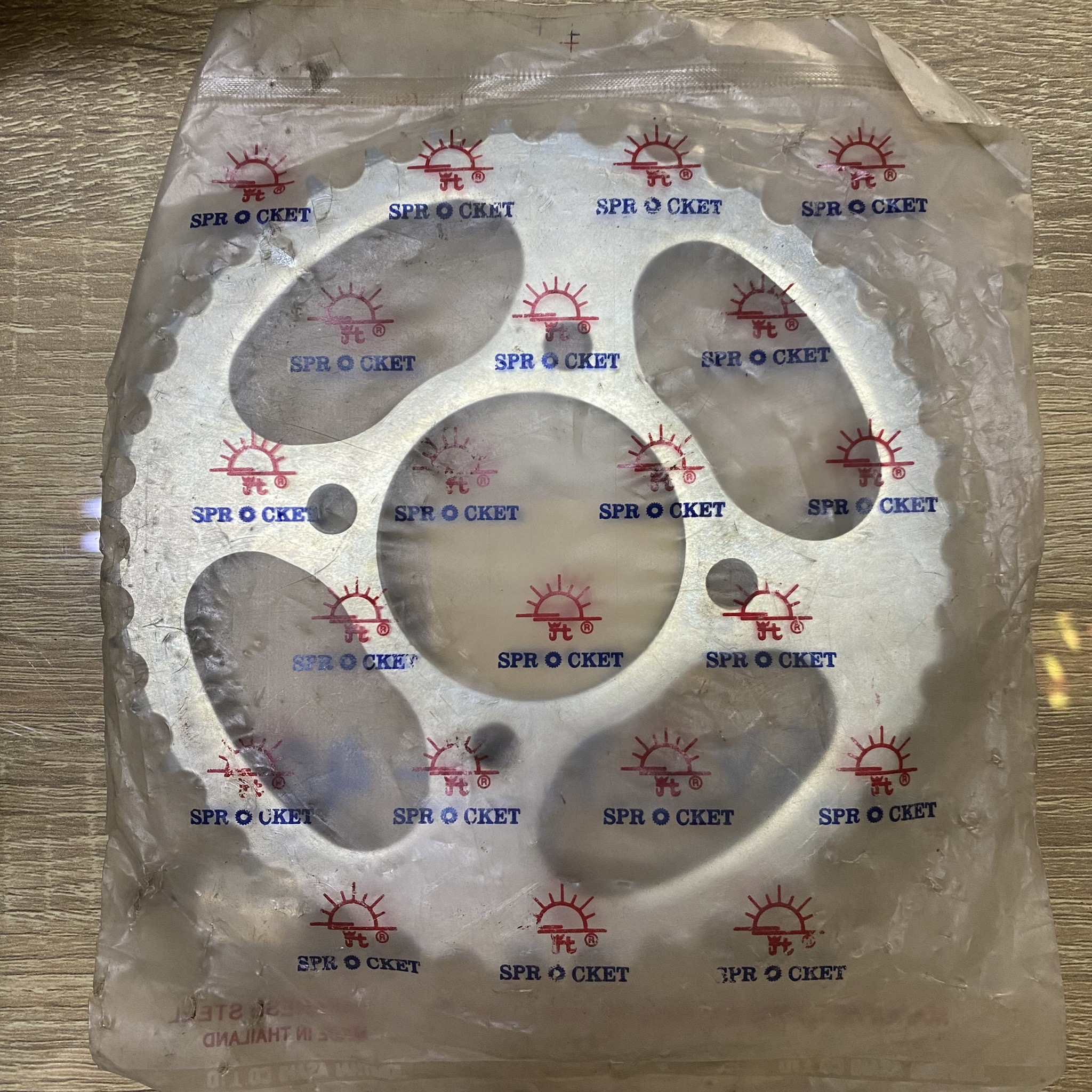 🛑อะไหล่เทียมเทียบแท้ 8851762131530 สเตอร์หลัง YAMAHA RGV,TZR 428-40T 64511-12B40