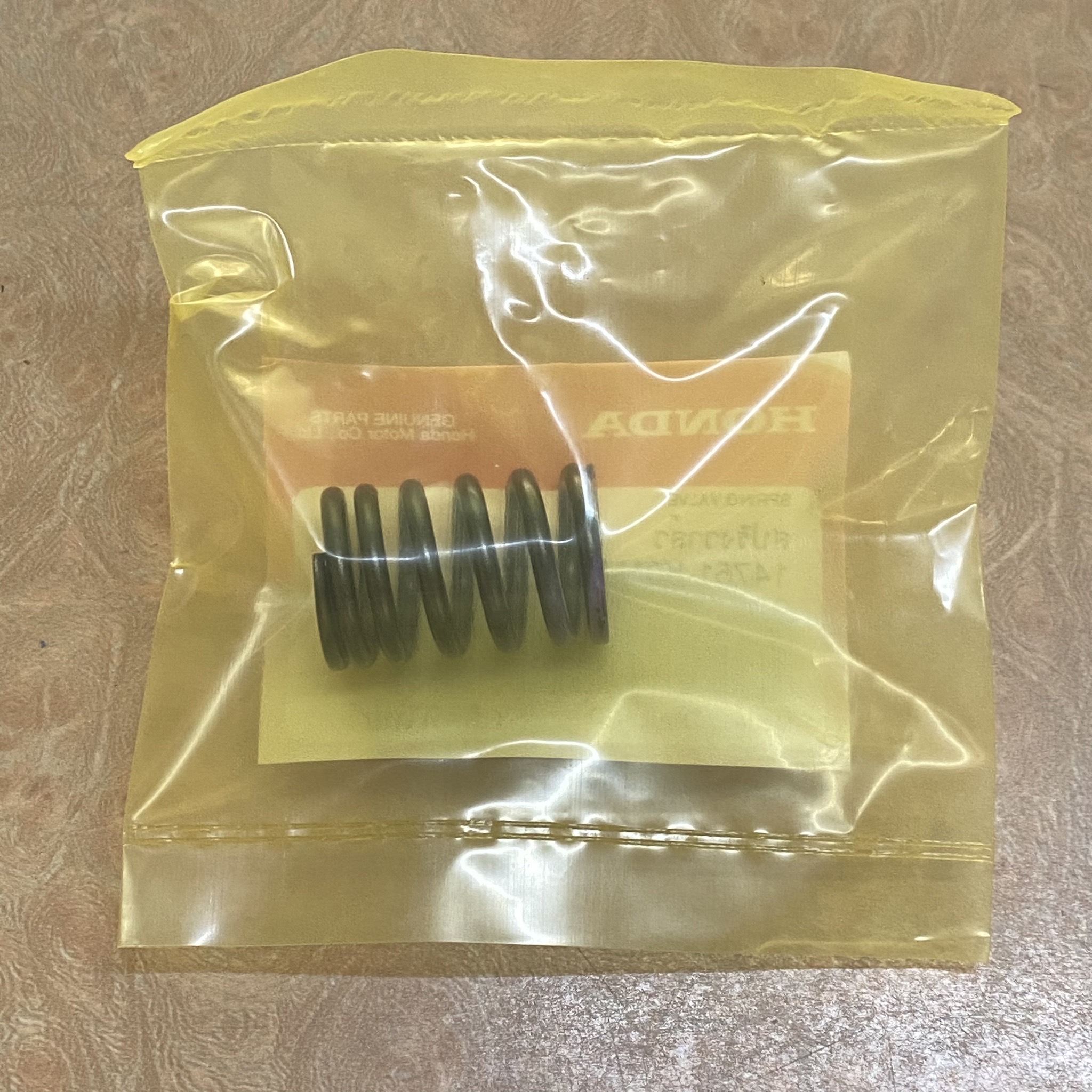 1อัน 14751-K0N-D01 สปริงวาล์ว SUPER CUB 2021-2022 , MSX GROM 2021 , WAVE110I 2021-2022 อะไหล่แท้ HONDA