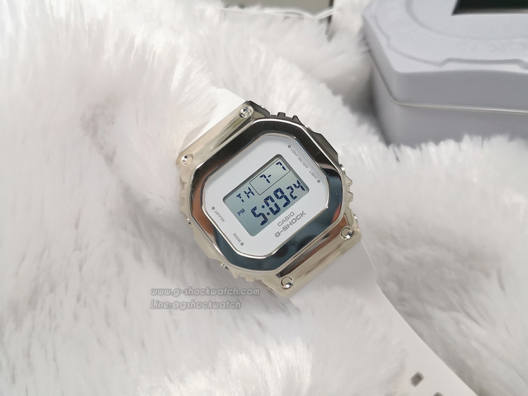 CASIO G-SHOCK นาฬิกาข้อมือ นาฬิกากันน้ำ นาฬิกาของแท้ ประกันศูนย์ CMG 1 ปี รุ่น GM-S5600G-7
