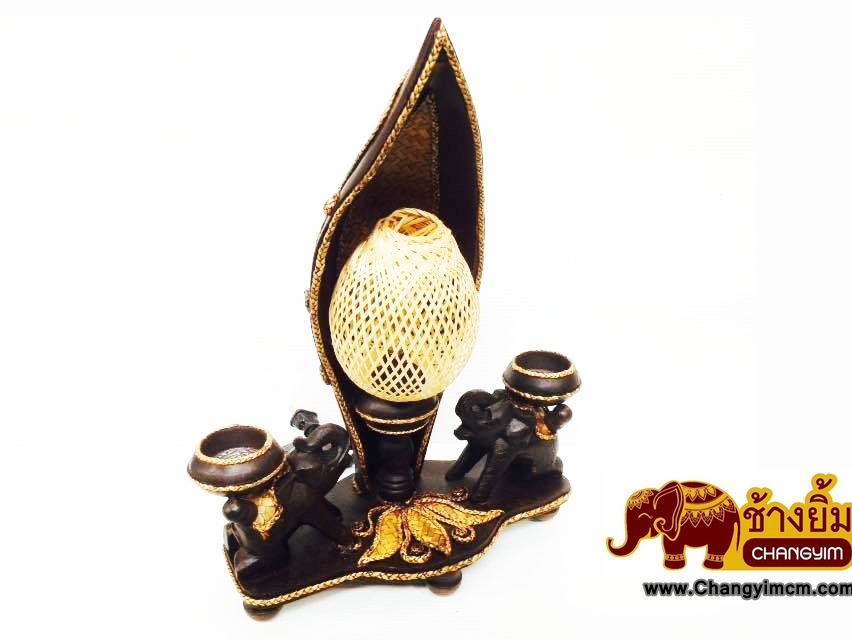 โคมไฟช้างเชิงเทียน