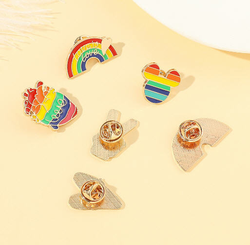 เข็มกลัด,เข็มกลัดโลหะ,รับผลิตเข็มกลัดโลหะ,ผลิตตามแบบ