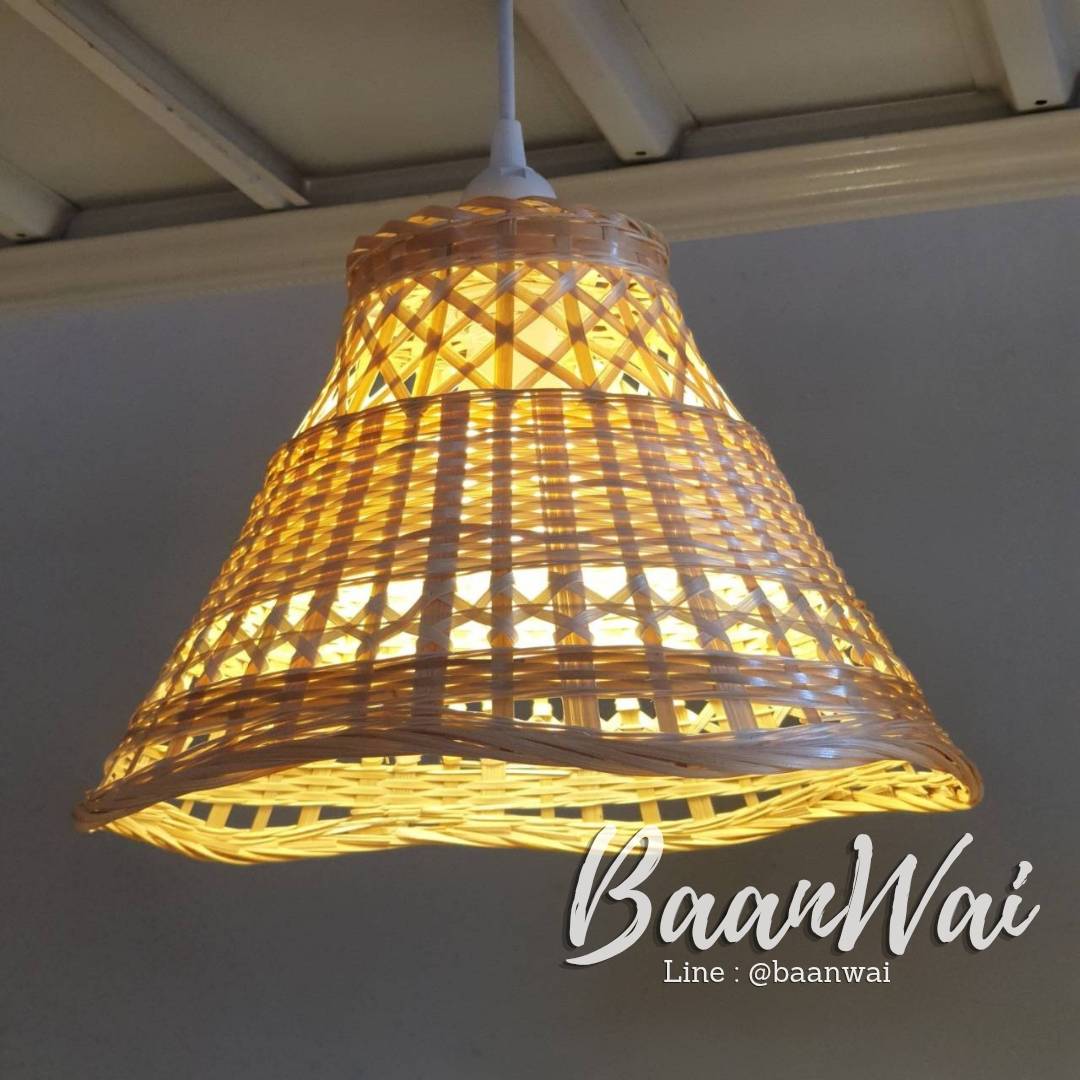 โคมไฟไม้ไผ่ ทรงสุ่ม ขอบเว้า ขนาดกว้าง 32 x สูง 24 cm.