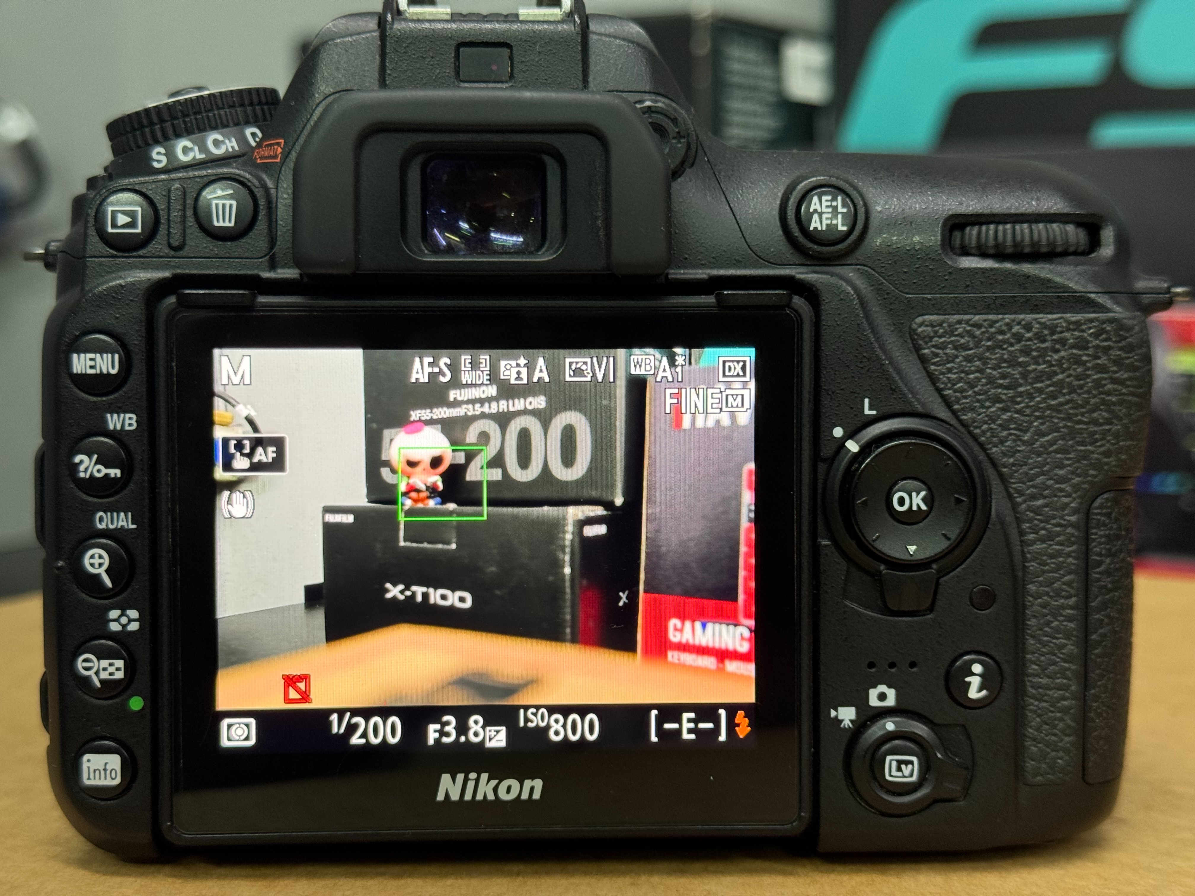 NIKON D7500 + Tamron 16-300 mm. F3.5-6.3 Di IIVC PZD Macro Mount