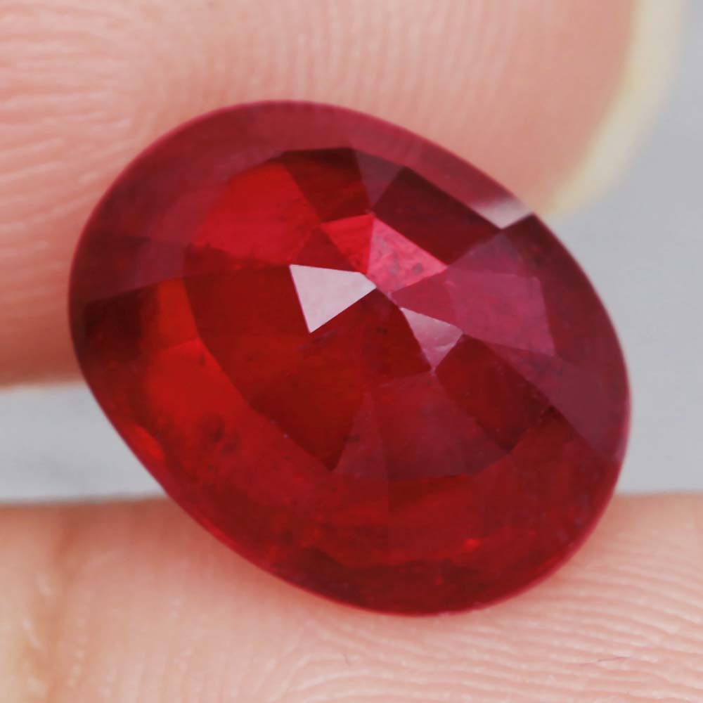 พลอยทับทิม (Ruby) 5.21 กะรัตลดราคา