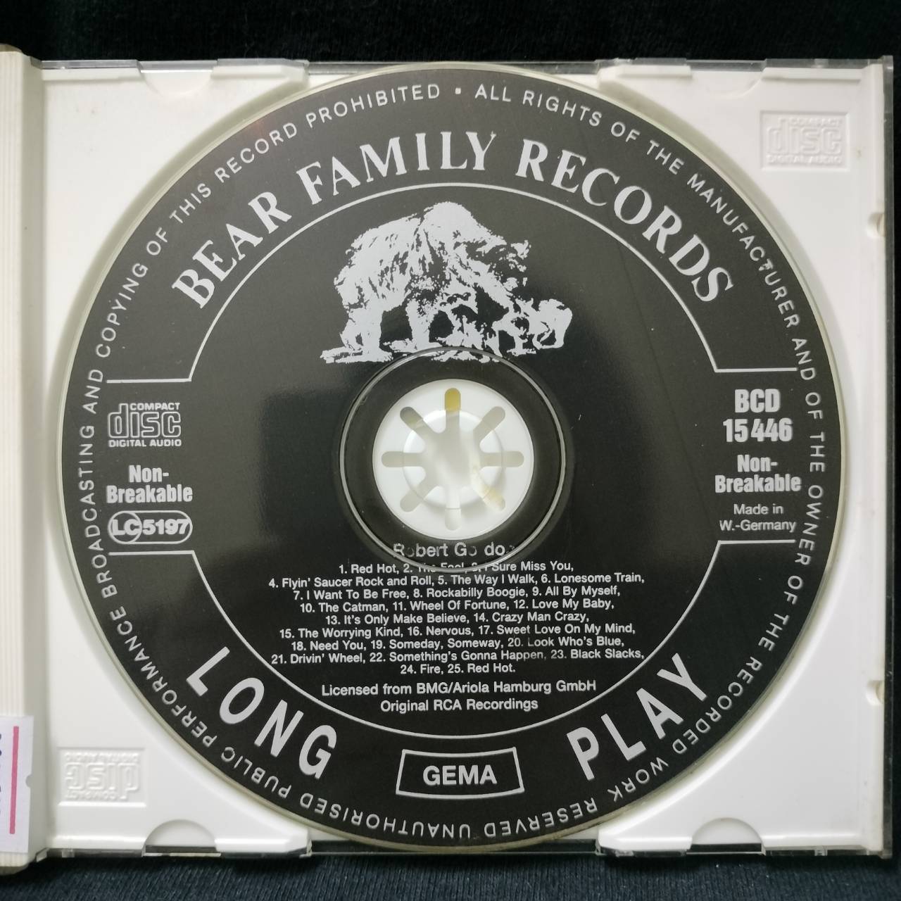 Robert Gordon – Is Red Hot / GERMANY / แผ่นดี