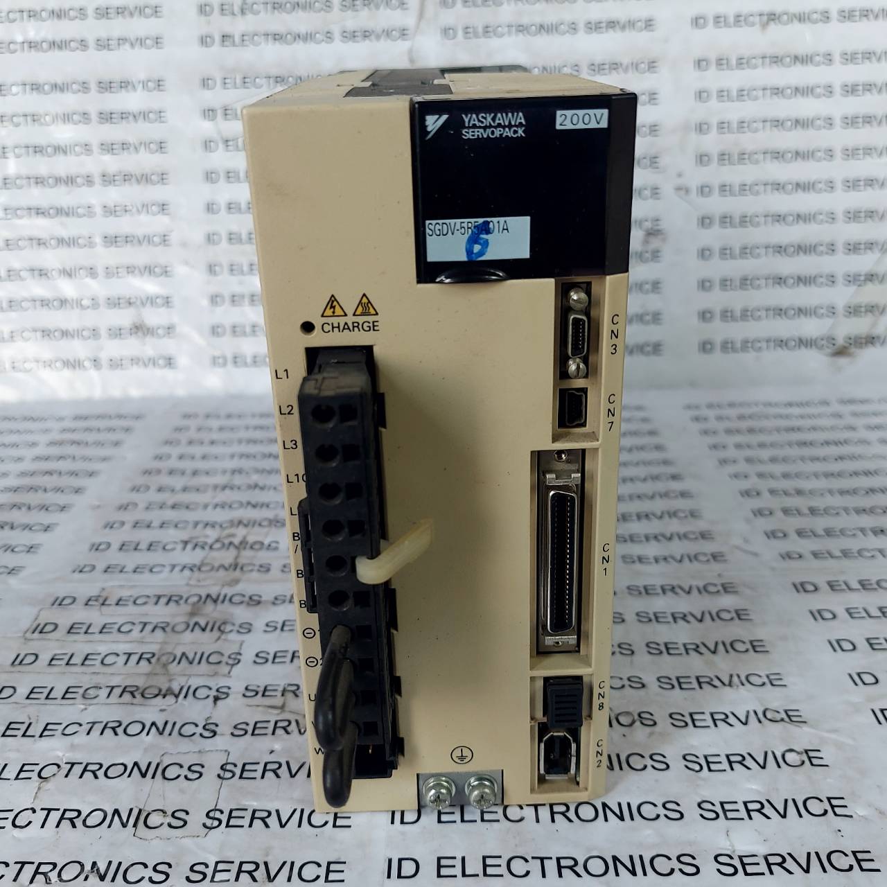 SGDV-5R5A01A YASKAWA SERVO DRIVE