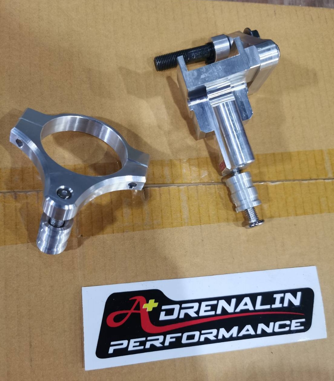 ชุดกันสะบัด Ohlins สำหรับ TMax 560 2022+