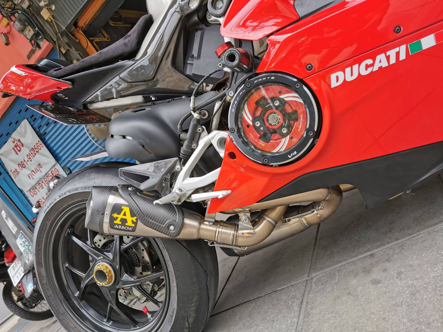 ครอบคลัทช์ Ducabike (Cluth Cover Window) สำหรับ V4 2025+