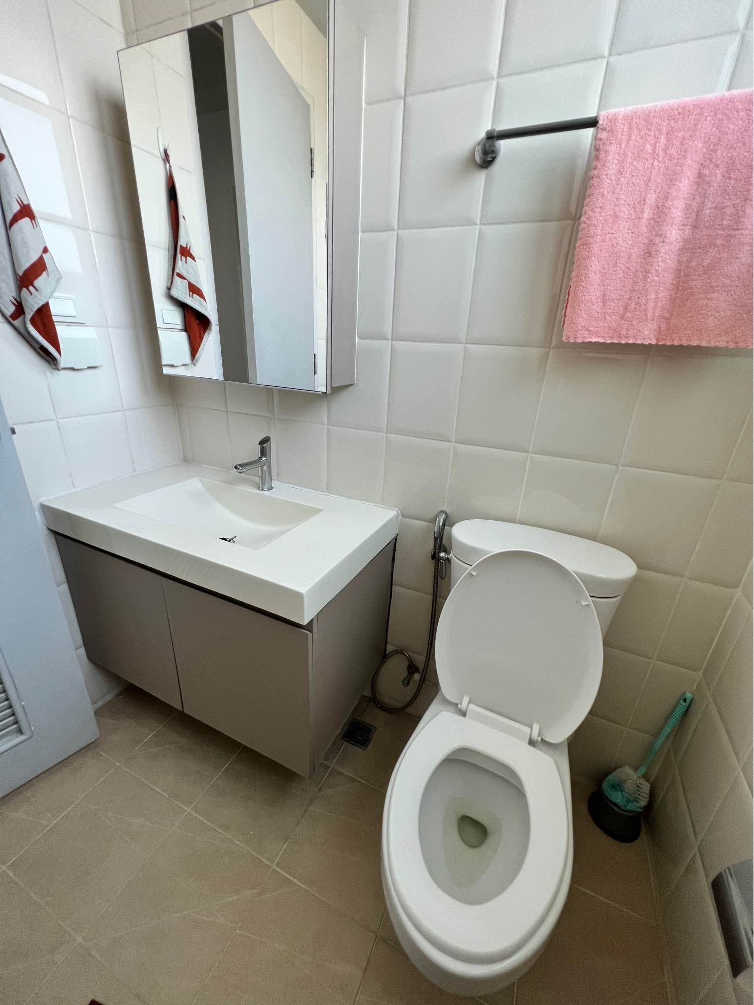 The President Condo Sukumvit81