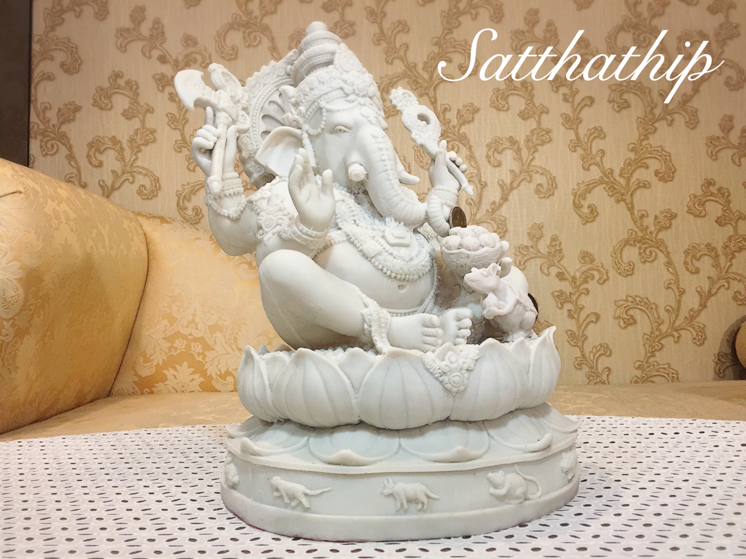 พระพิฆเนศ ปางสัมปทายะคเณศ (เรซิ่น) - Ganesha: Lord of Success