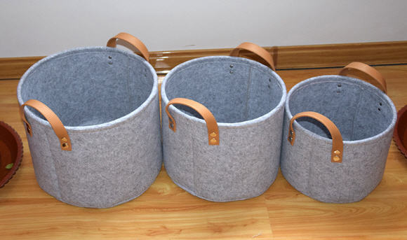 ตะกร้าผ้าสักหลาด