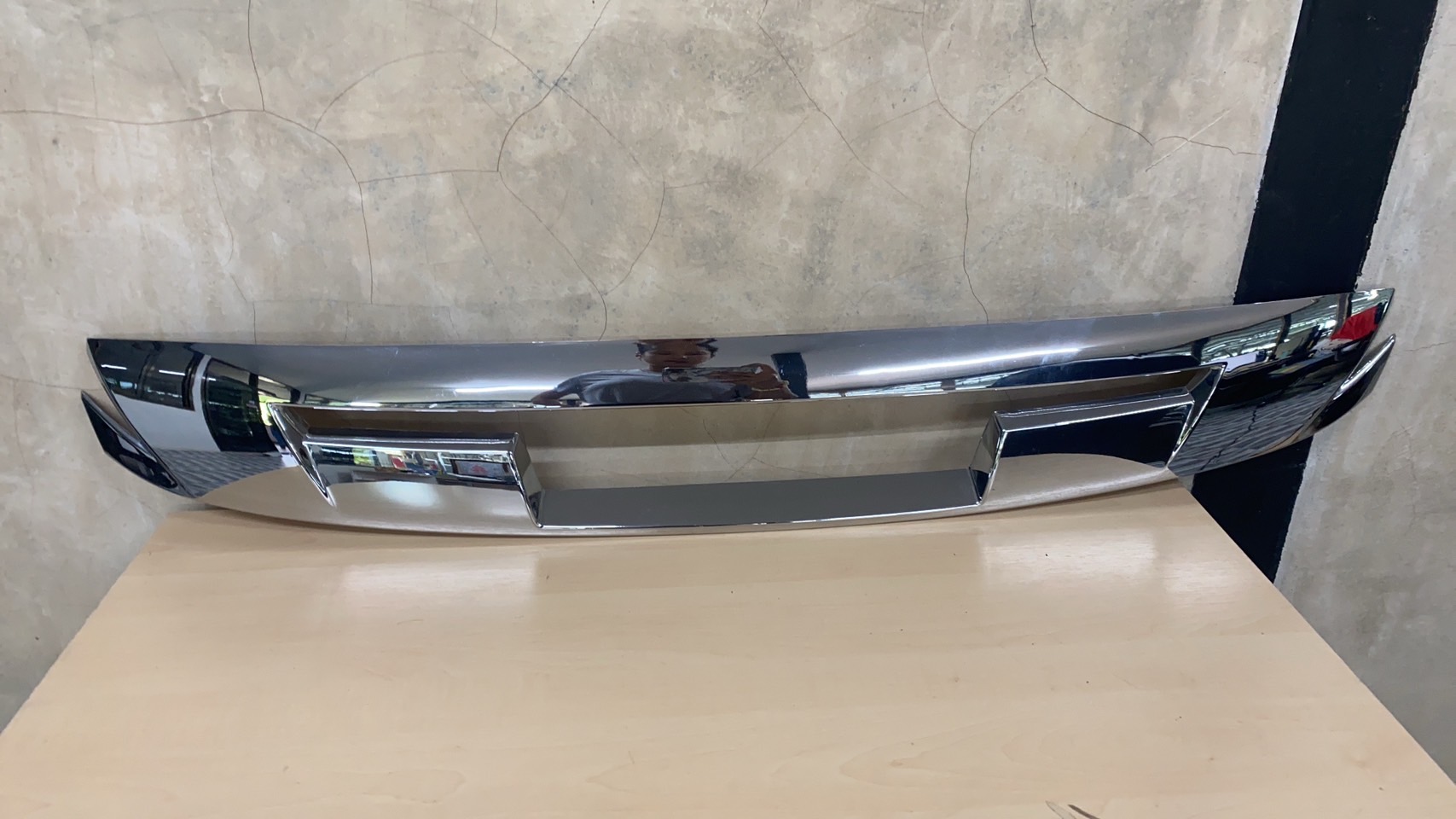 ครอบกระจัง Isuzu D-max