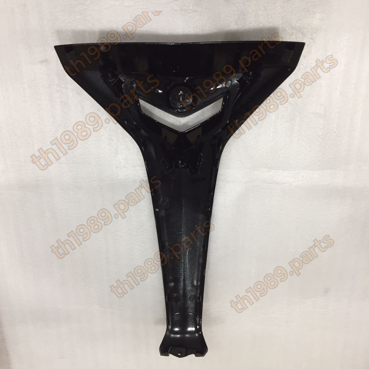 B8B-F8309-00-P6 กระจังหน้าสีดำเงา 0903 GRAND FILANO HYBRID 2018-2021 อะไหล่แท้ YAMAHA