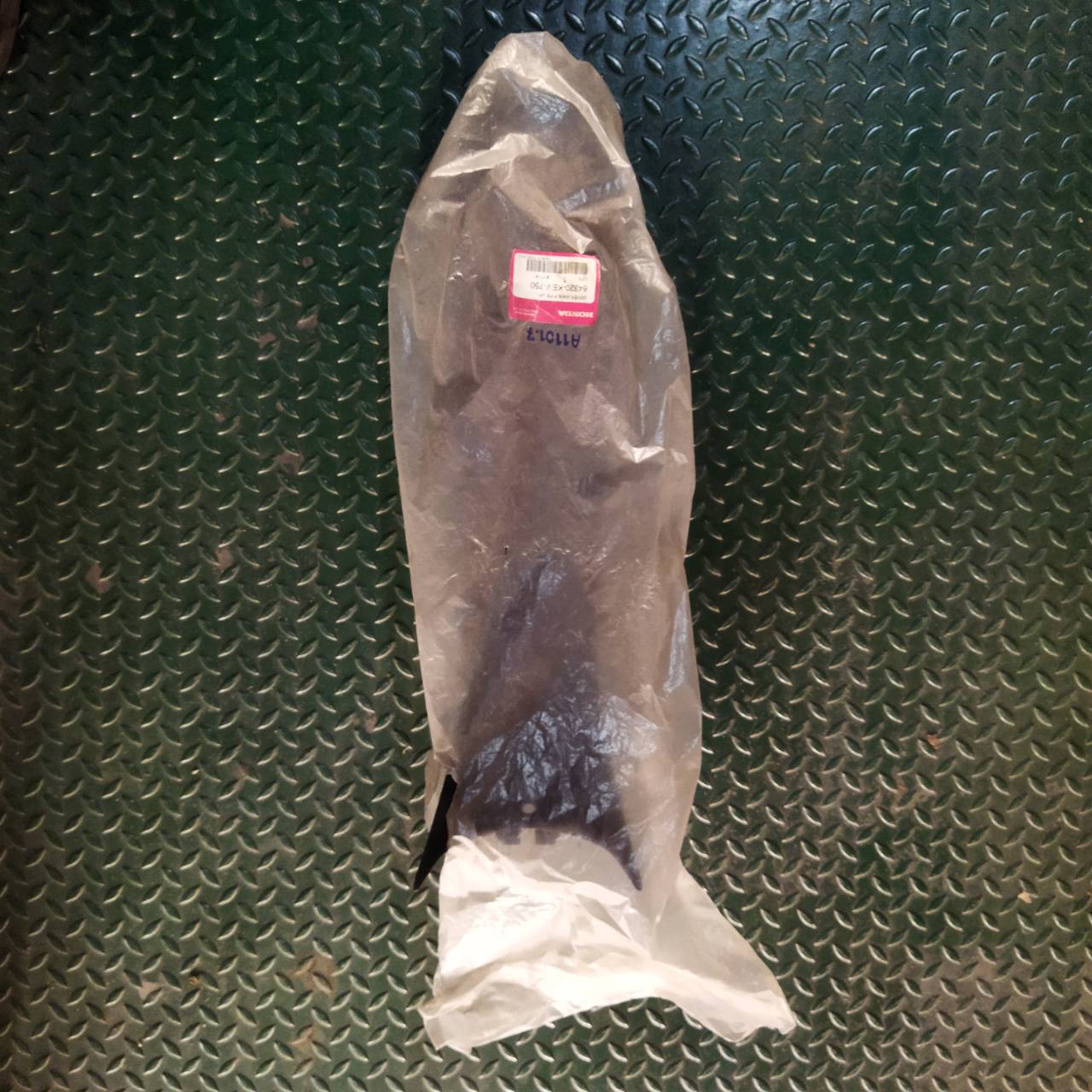 64320-KEV-750 ฝาครอบตัวถัง NICE100 (2000) ตัวเก่า อะไหล่แท้ HONDA