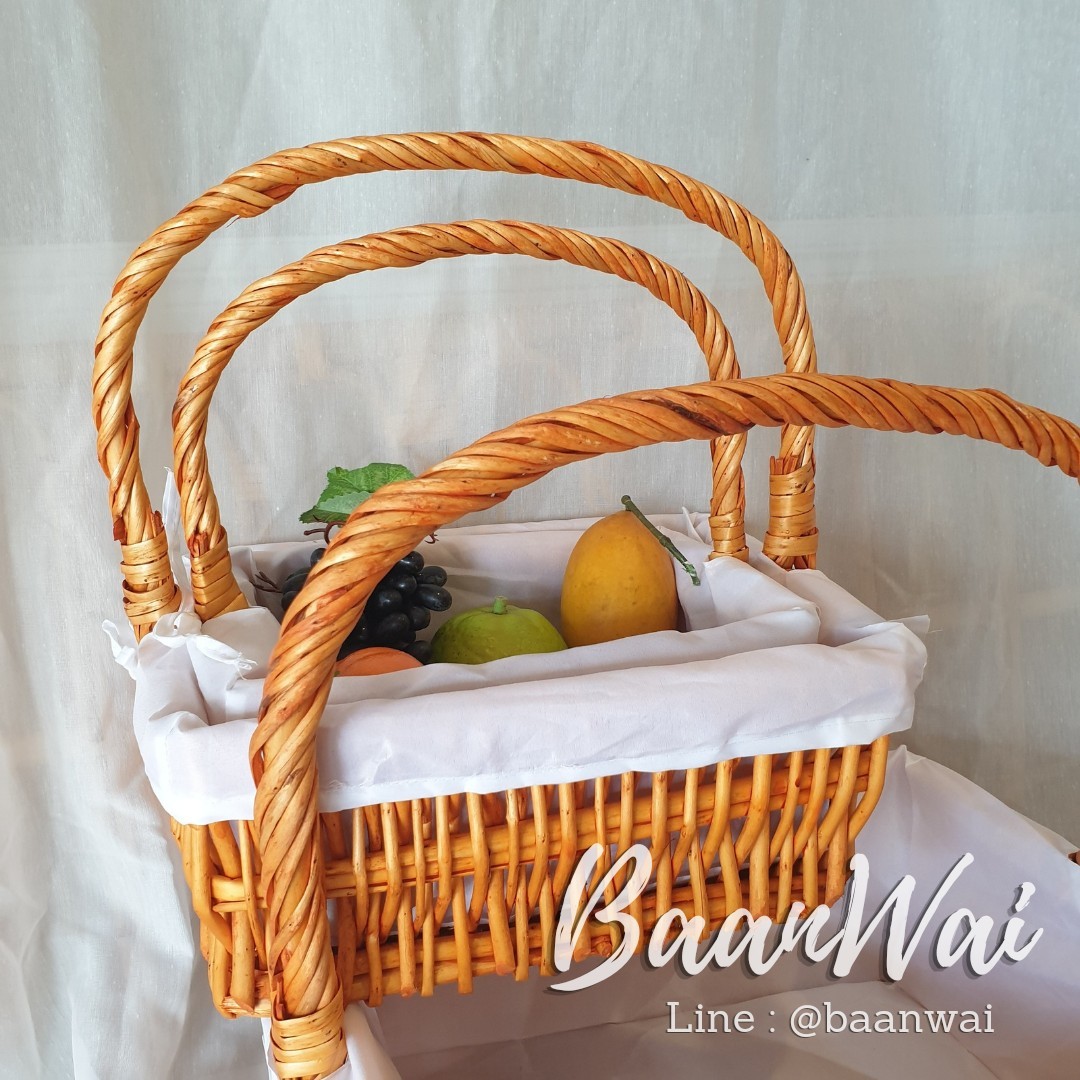 กระเช้าพรีเมี่ยม Code-005 VIP ทรงเหลี่ยม+บุผ้า