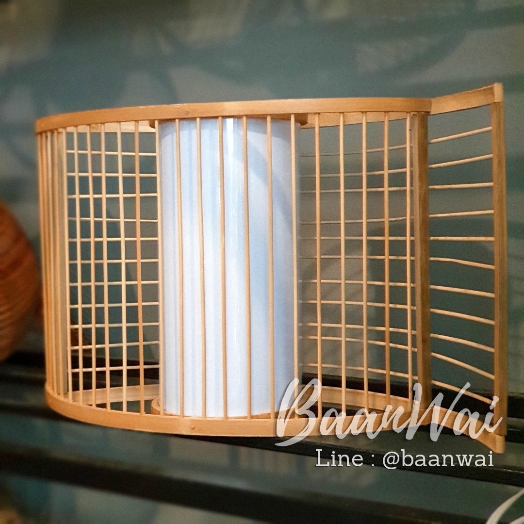 โคมไฟไม้ไผ่ รุ่นลายตาราง ขนาดเล็ก