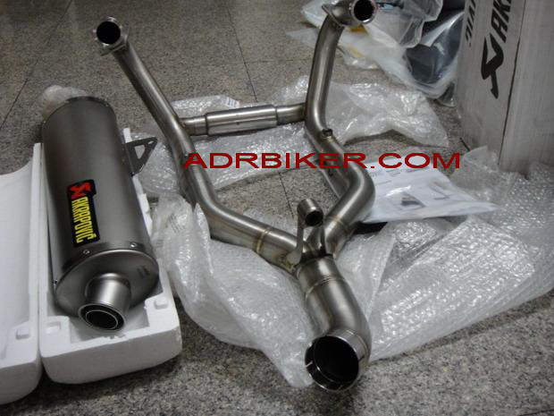 ท่อ Akrapovic สำหรับ BMW R1200GS 2004-2012 (For Exhibition only)