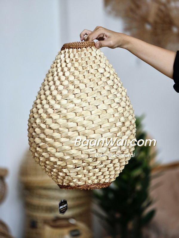 โคมไฟสานใบลาน โคมไฟทรงทุเรียน ขนาด 30 x 43 cm