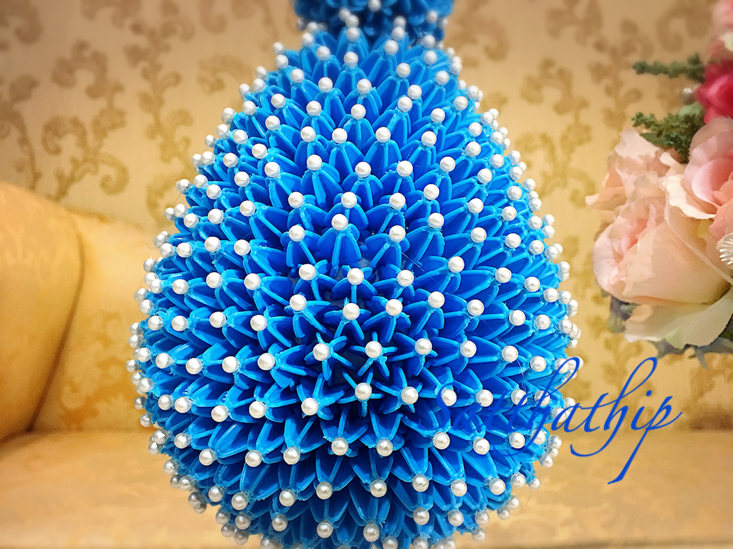 พานพุ่ม - พานพุ่มสักการะ - พานพุ่มดอกรัก - พานพุ่มดอกรักประดิษฐ์ (พลาสติก) - พานพุ่มสีฟ้าน้ำเงิน - Panpum