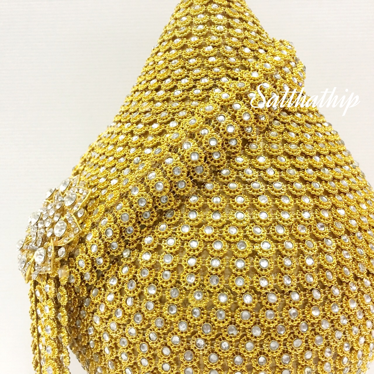 พานพุ่ม - พานพุ่มสักการะ - พานพุ่มเงินทอง - พานพุ่มนพเก้า [8 นิ้ว/ 4,000บาท/คู่]