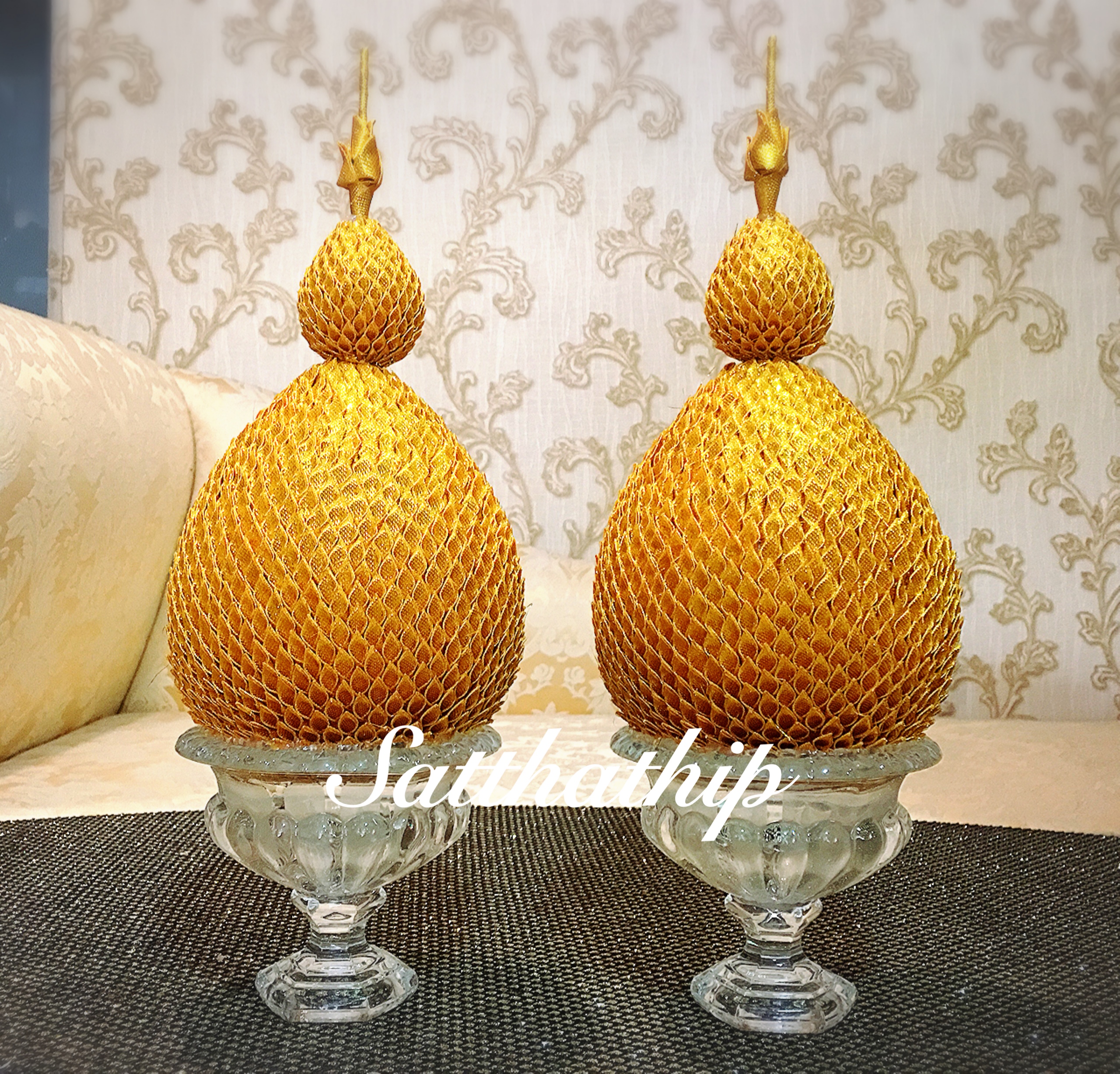 พานพุ่ม - พานพุ่มเงินทอง ประดับเกล็ดผ้า - พานพุ่มผ้าตาด - Phan bush