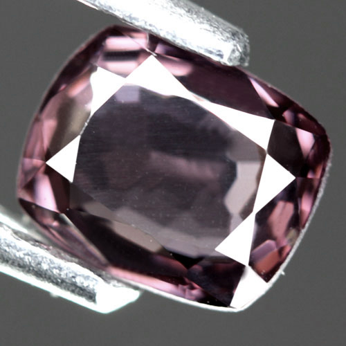พลอยสปิเนล (Spinel) 1 กะรัตสีม่วงลดราคา