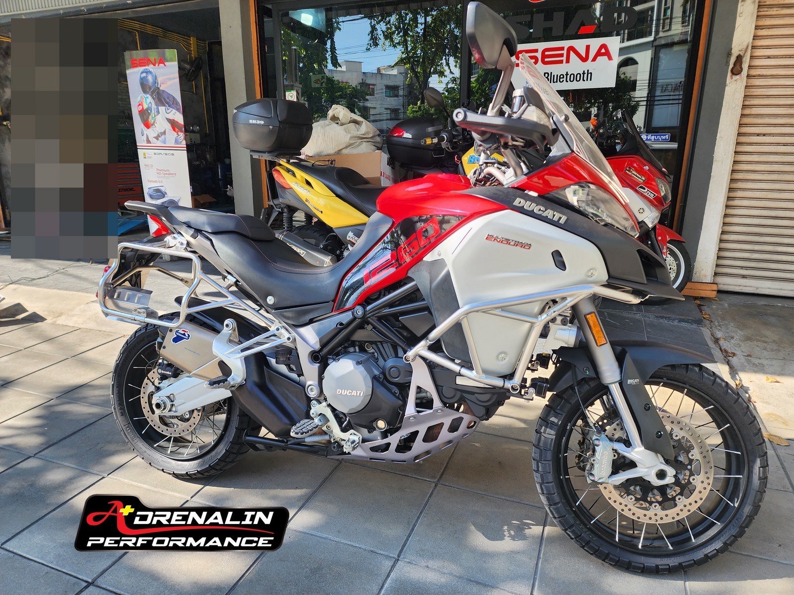 การ์ดแฮนด์ พร้อมตุ้มถ่วงน้ำหนัก Evotech สำหรับ multistrada 950,1200,1260 ปี 2015+