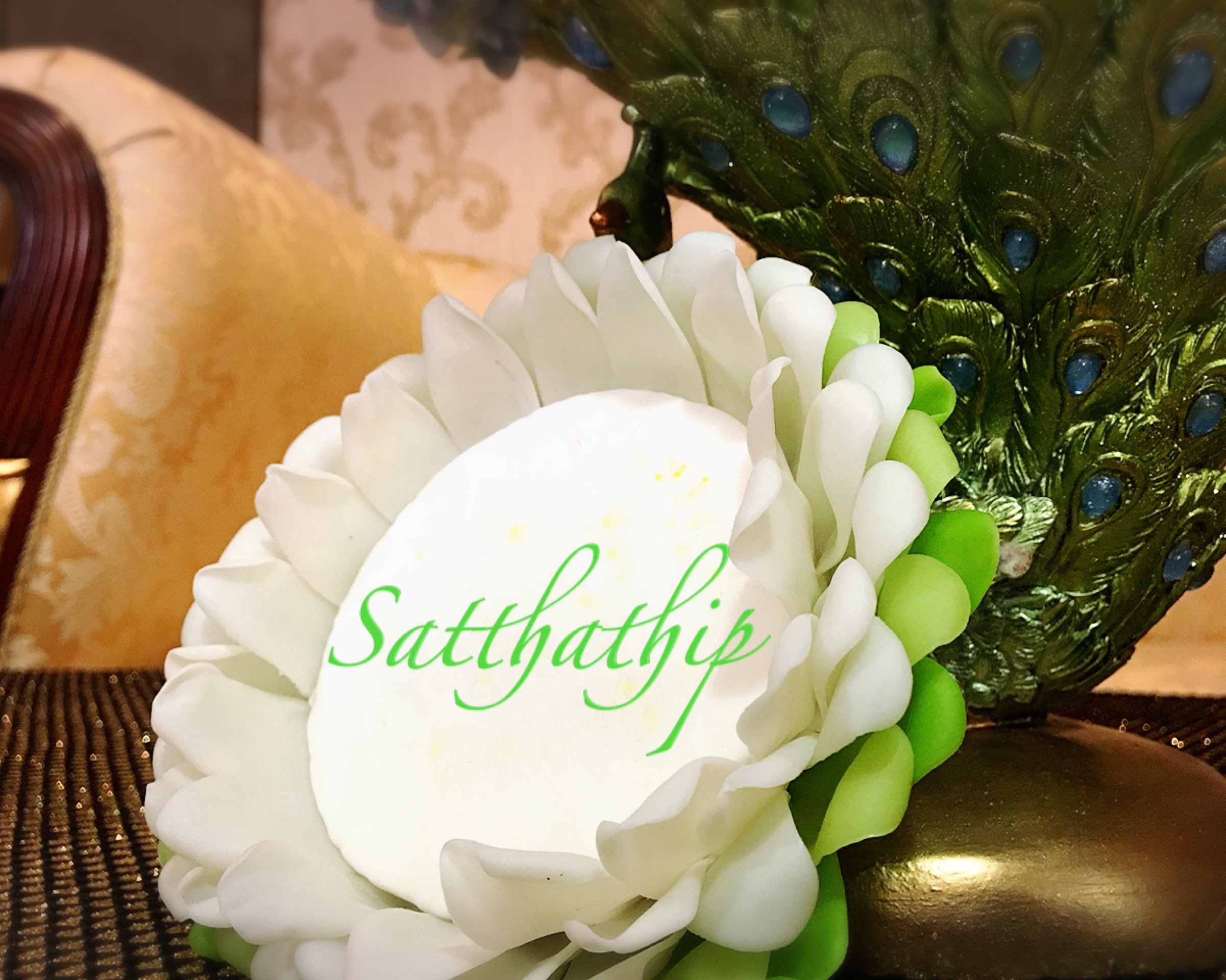 ถาดมะลิ ประดิษฐ์จากดิน/ ฐานรองพระ ประดิษฐ์จากดิน/ ถาดมะลิ-Lotus Tray